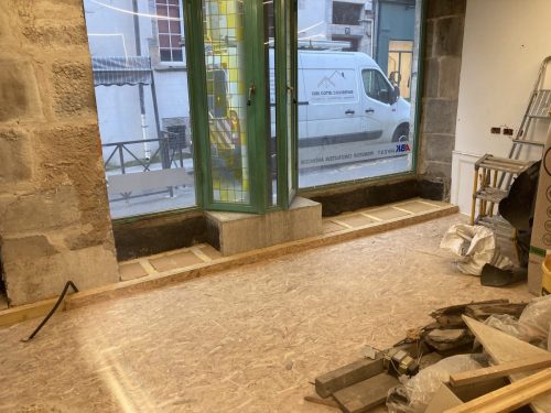 Isolation plancher avec finition en OSB-